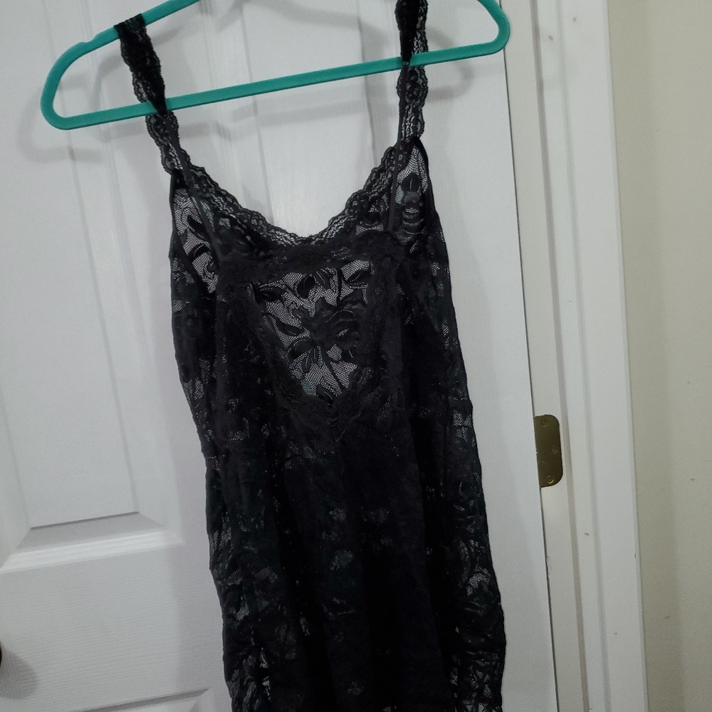 VS Black lace Night Slip - Picture 2 of 8